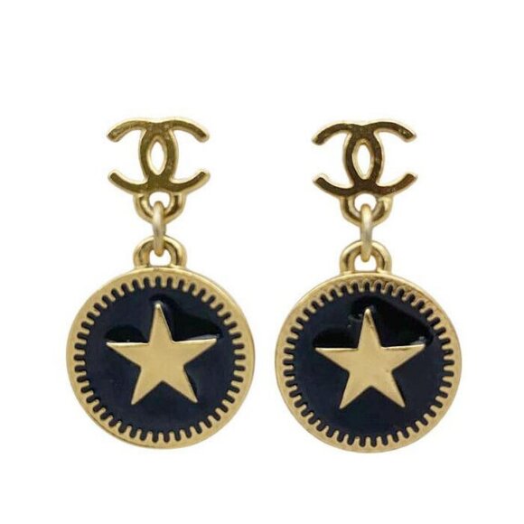 CHANEL CC Logos Black Round Star Stud Earrings Gold Tone 01P Auth w/Box D-T104 - Picture 1 of 7